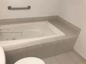 140 S Dixie Hwy 703 703, Hollywood FL 33020