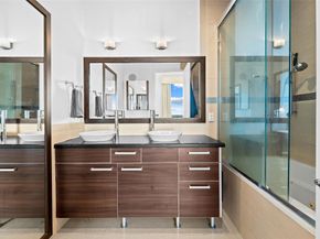 185 SW 7th Street 4403, Miami FL 33130