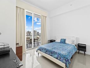 185 SW 7th Street 4403, Miami FL 33130