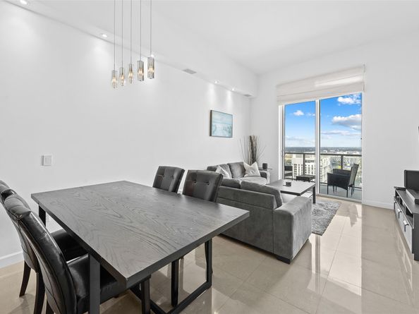 185 SW 7th Street 4403, Miami FL 33130