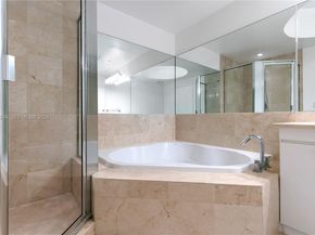 3131 NE 188th Street 21010, Aventura FL 33180