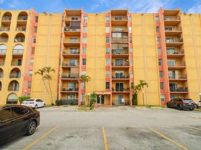 4717 NW 7th Street 60410, Miami FL 33126