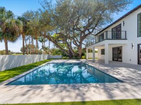 868 Country Club Drive, North Palm Beach FL 33408