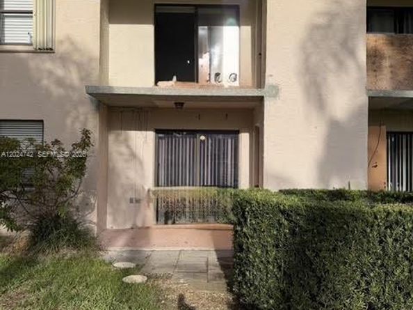15718 E Waterside Circle 102, Sunrise FL 33326