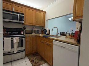 15718 E Waterside Circle 102, Sunrise FL 33326