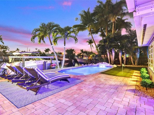 200 SE 3rd Street, Pompano Beach FL 33060