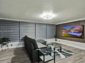 200 SE 3rd Street, Pompano Beach FL 33060