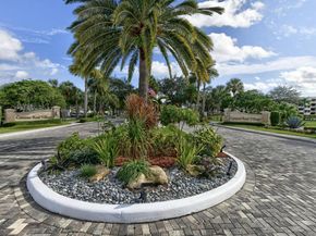 5800 Camino Del Sol Apt 103, Boca Raton FL 33433
