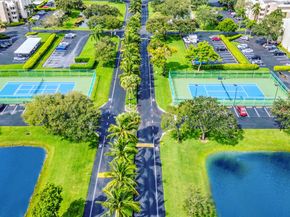 5800 Camino Del Sol Apt 103, Boca Raton FL 33433