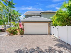 633 NE 20th Street, Wilton Manors FL 33305