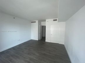 500 Brickell Avenue 1906, Miami FL 33131