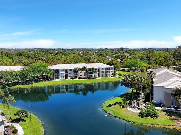 600 Crestwood Court N 611, Royal Palm Beach FL 33411