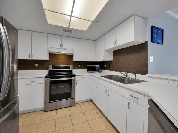 600 Crestwood Court N 611, Royal Palm Beach FL 33411