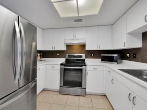 600 Crestwood Court N 611, Royal Palm Beach FL 33411
