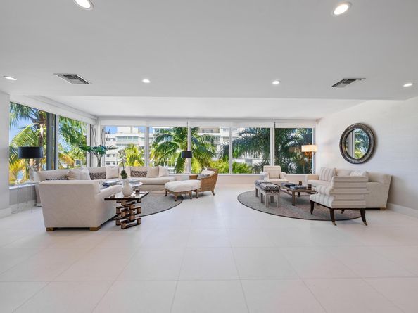 44 Cocoanut Row B310, Palm Beach FL 33480