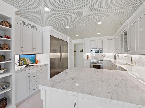 44 Cocoanut Row B310, Palm Beach FL 33480