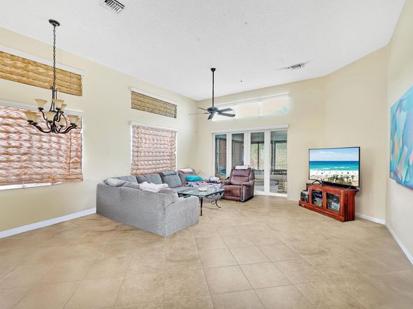 4101 NW 2nd Lane, Delray Beach FL 33445