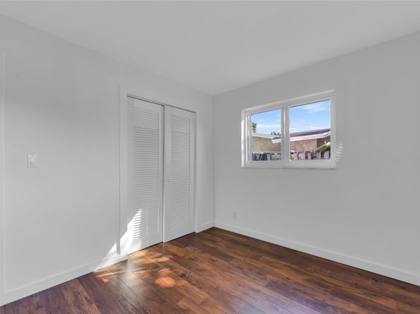 2021 NW 32nd Ct, Oakland Park FL 33309