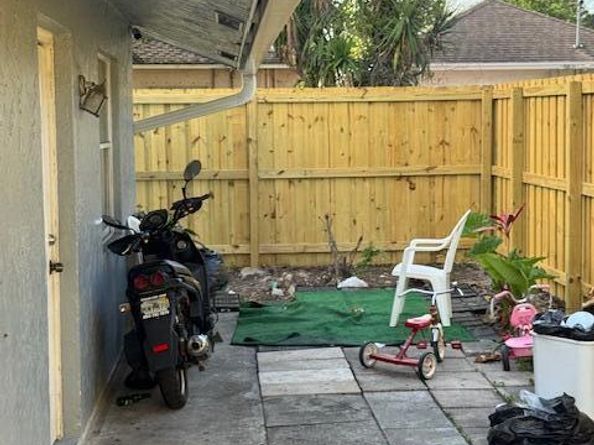 517 S F Street, Lake Worth Beach FL 33460