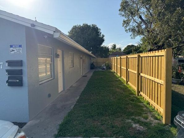 517 S F Street, Lake Worth Beach FL 33460