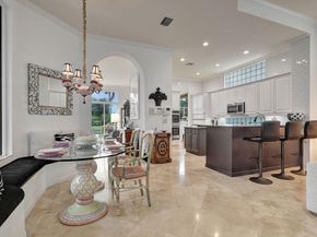 102 Villa Nueva Place, Palm Beach Gardens FL 33418