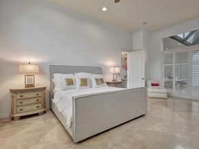 102 Villa Nueva Place, Palm Beach Gardens FL 33418