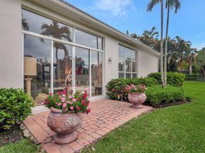 102 Villa Nueva Place, Palm Beach Gardens FL 33418