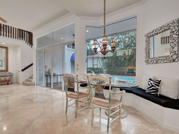 102 Villa Nueva Place, Palm Beach Gardens FL 33418