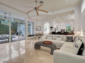 102 Villa Nueva Place, Palm Beach Gardens FL 33418