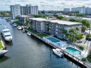 3111 NE 51st St 205, Fort Lauderdale FL 33308