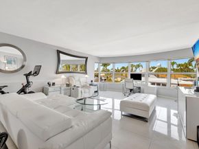 3111 NE 51st St 205, Fort Lauderdale FL 33308