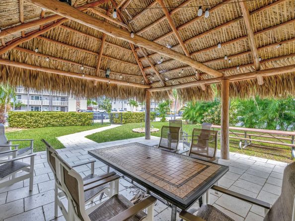 3111 NE 51st St 205, Fort Lauderdale FL 33308