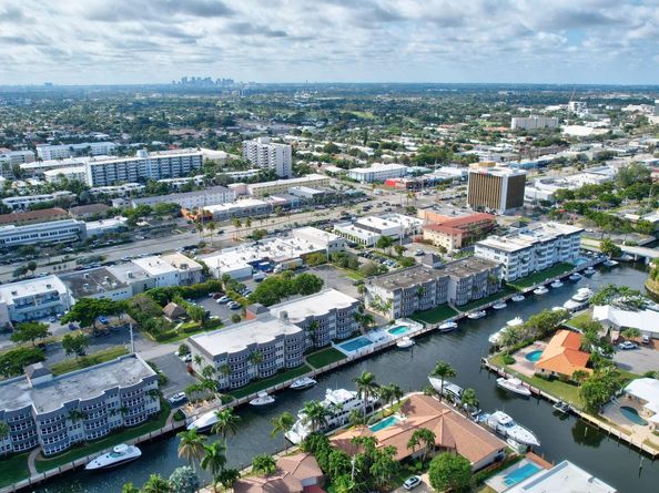 3111 NE 51st St 205, Fort Lauderdale FL 33308