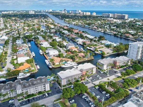 3111 NE 51st St 205, Fort Lauderdale FL 33308