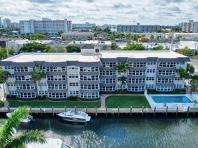 3111 NE 51st St 205, Fort Lauderdale FL 33308