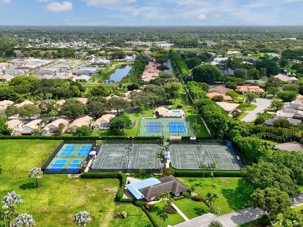 3605 Oakview Court, Delray Beach FL 33445