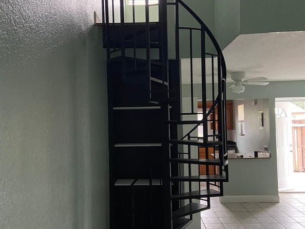 1915 Abbey Road, West Palm Beach FL 33415