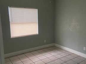 1915 Abbey Road, West Palm Beach FL 33415