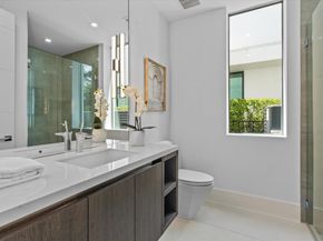 1070 Del Harbour Drive, Delray Beach FL 33483