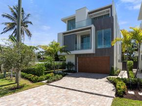 1070 Del Harbour Drive, Delray Beach FL 33483