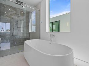 1070 Del Harbour Drive, Delray Beach FL 33483