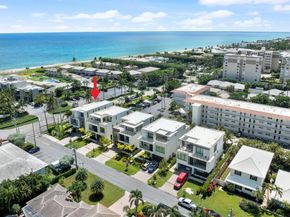 1070 Del Harbour Drive, Delray Beach FL 33483