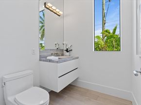 1070 Del Harbour Drive, Delray Beach FL 33483