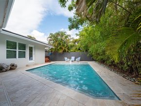 2341 NE 8TH, Fort Lauderdale FL 33304