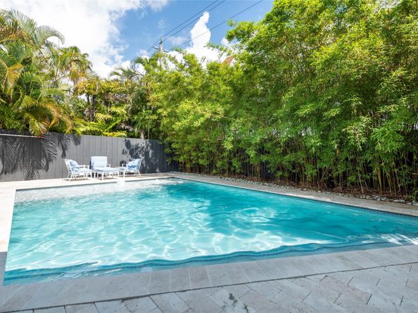 2341 NE 8TH, Fort Lauderdale FL 33304