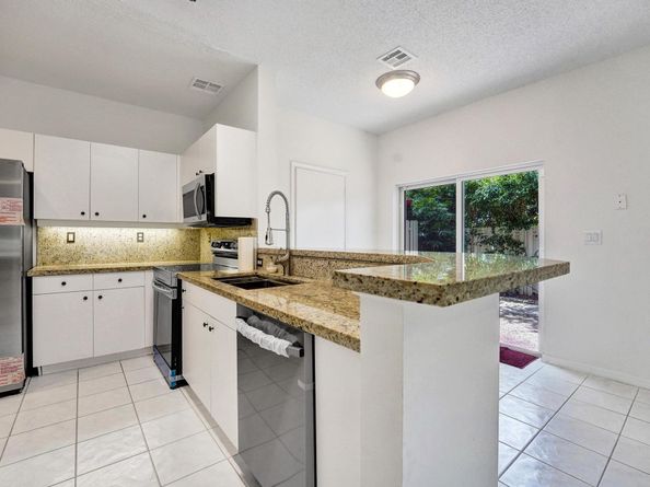 10320 SW 18th St 10320, Miramar FL 33025