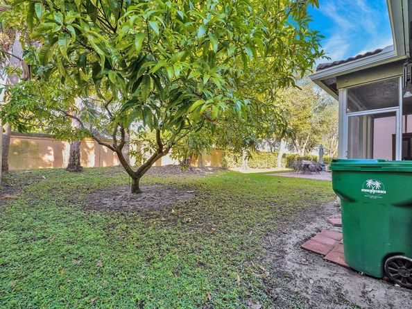15021 SW 18th St, Miramar FL 33027