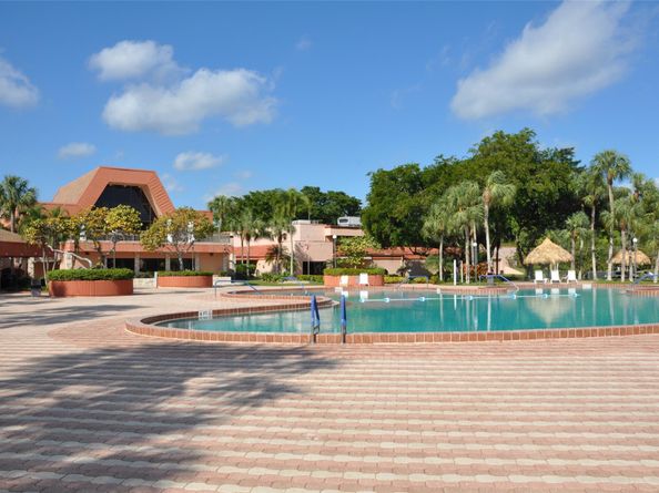 3090 Holiday Springs Blvd 301, Margate FL 33063