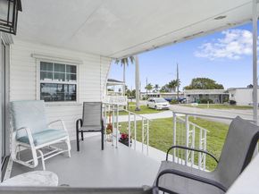 1951 SW 85th Ave, Davie FL 33324