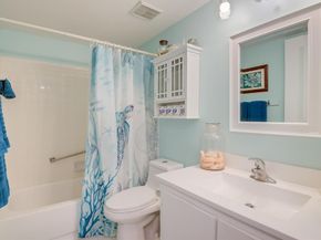 4745 Lucerne Lakes Boulevard 101, Lake Worth FL 33467